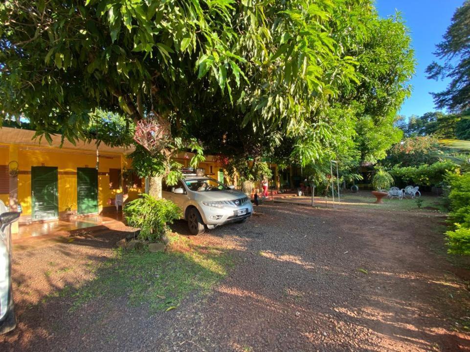 Hotel Y Residencial Amigos Puerto Iguazu Bagian luar foto