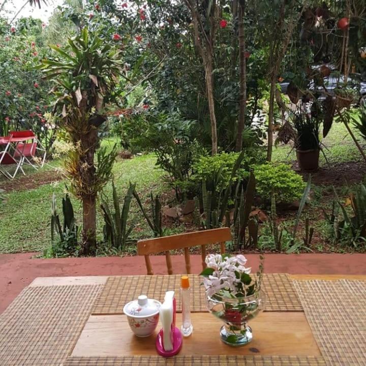 Hotel Y Residencial Amigos Puerto Iguazu Bagian luar foto