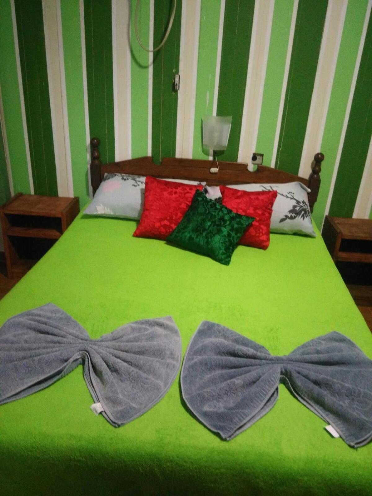 Hotel Y Residencial Amigos Puerto Iguazu Bagian luar foto