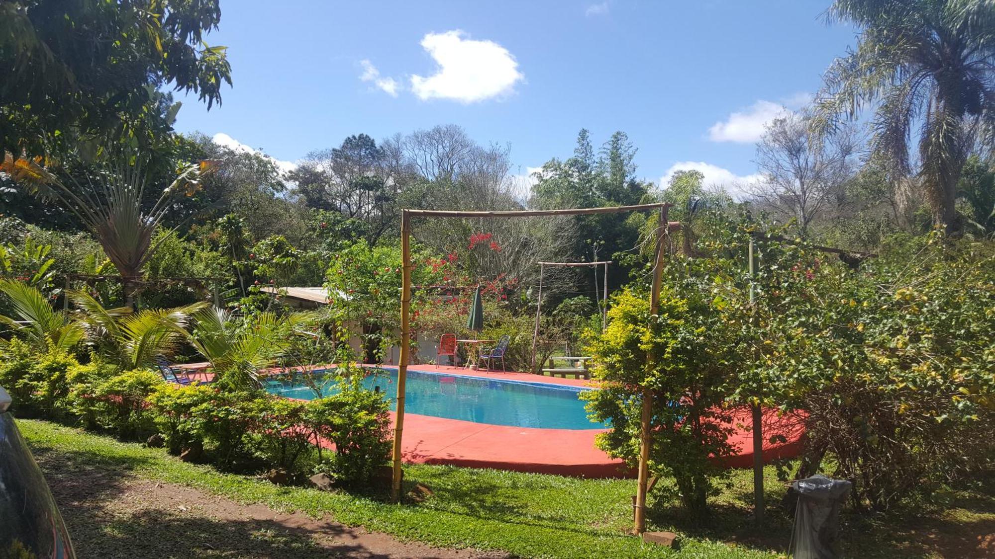 Hotel Y Residencial Amigos Puerto Iguazu Bagian luar foto
