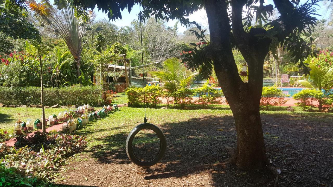 Hotel Y Residencial Amigos Puerto Iguazu Bagian luar foto
